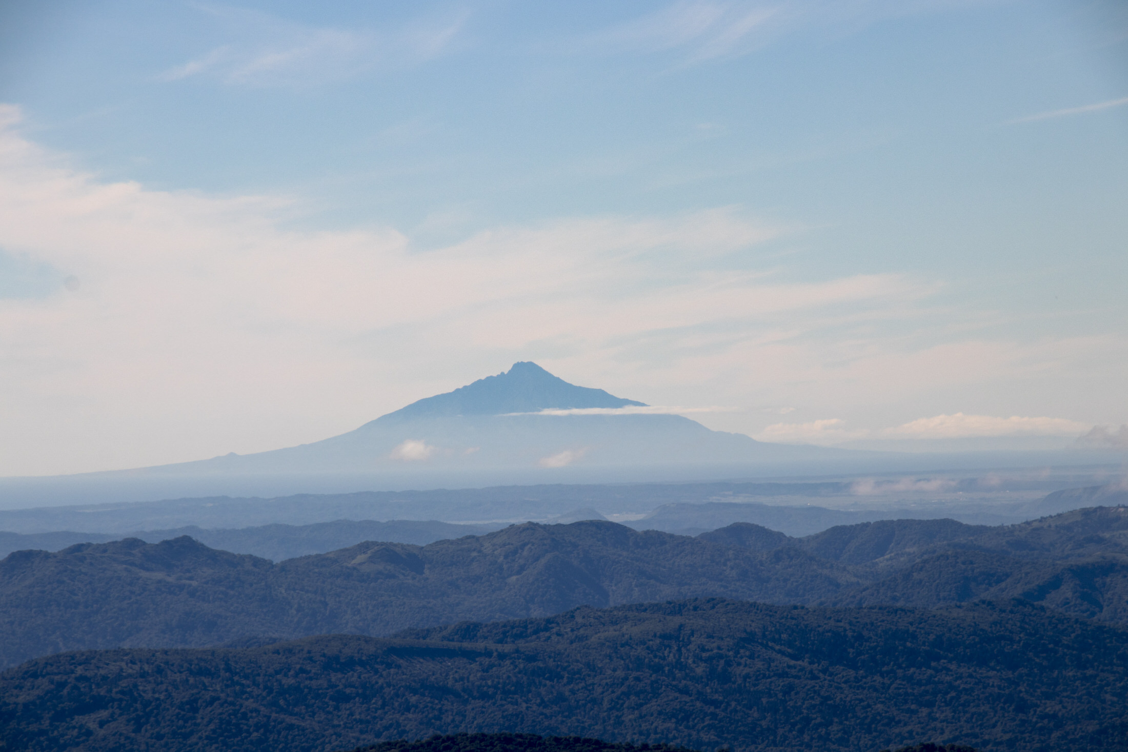 函岳